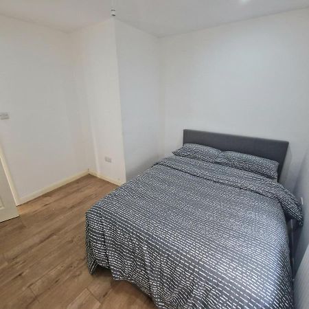 Mile End Budget Guesthouse Londyn Zewnętrze zdjęcie