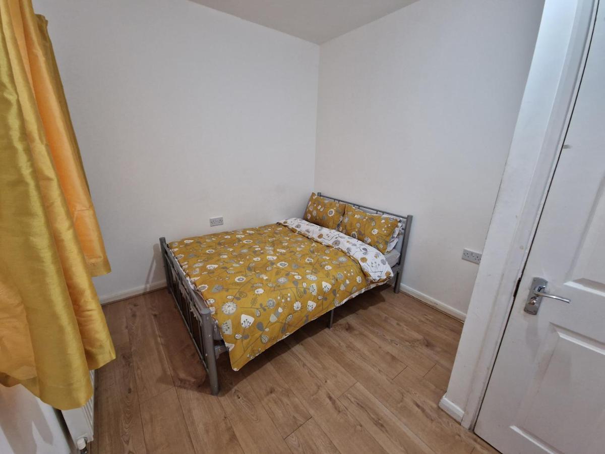 Mile End Budget Guesthouse Londyn Zewnętrze zdjęcie